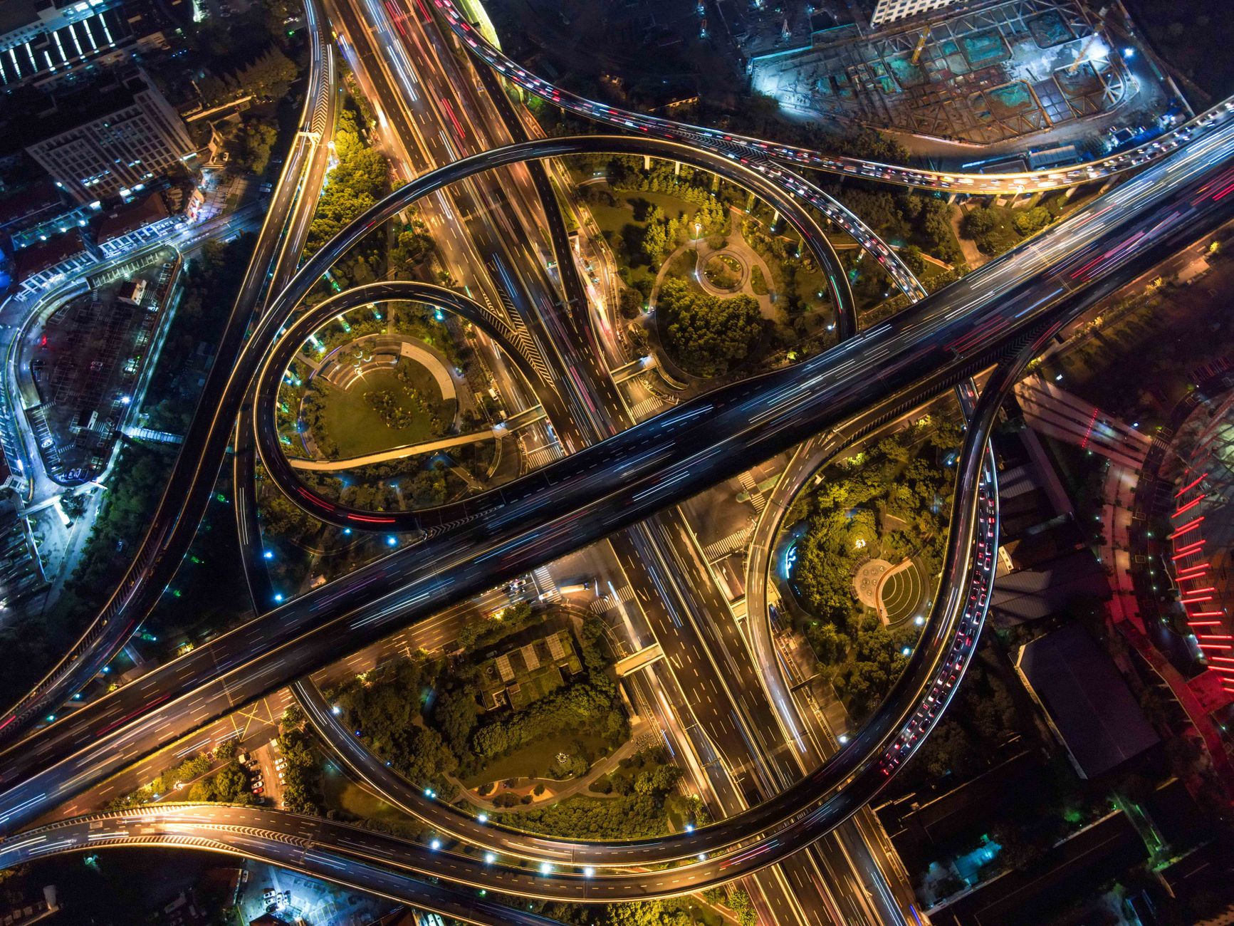 Access-controlled expressway through open land